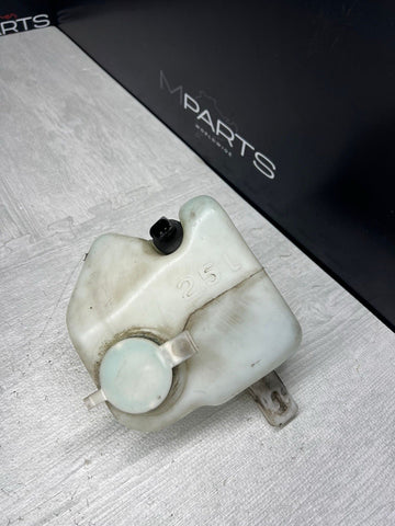 BMW OEM E36 M3 Z3 WINDSHIELD WIPER WASHER TANK 2.5L RESERVOIR M3 328 325