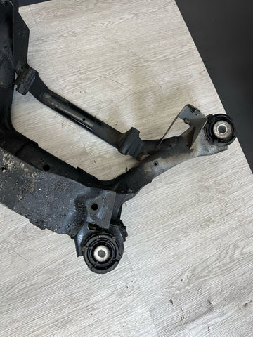01-06 BMW E46 M3 REAR SUSPENSION SUBFRAME AXLE CARRIER CRADLE