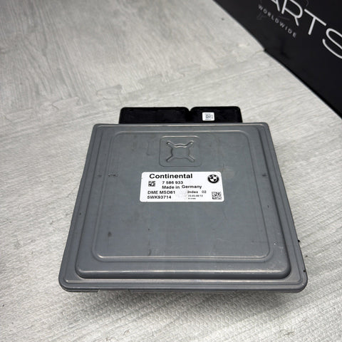 BMW E90 E92 E93 E60 135i 335i 535i N54 Engine Control Module DME 7586933 OEM