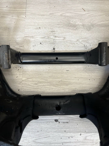 01-06 BMW E46 M3 REAR SUSPENSION SUBFRAME AXLE CARRIER CRADLE