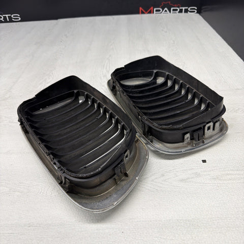 BMW E46 M3 01-06 Hood Grille Chrome OEM Left Right Pair *Broken Tabs*