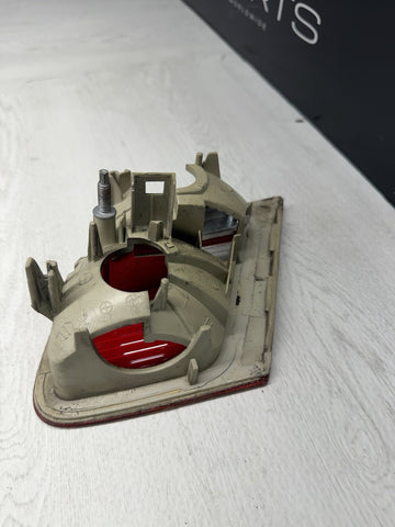 BMW 01-06 E46 M3 Rear Trunk Lid Light Left Driver