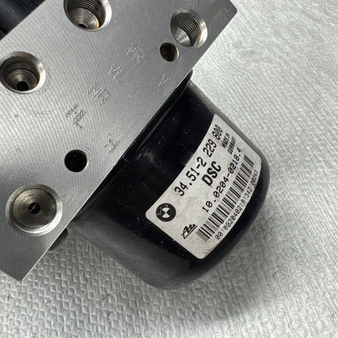 01-02 BMW E46 M3 DSC ABS Stability Anti-Lock Brake Pump Module 34.51-2229801