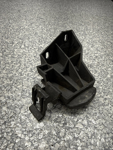 00-06 BMW E46 M3 Rear Right Fender Support Bracket Genuine OEM 7895644