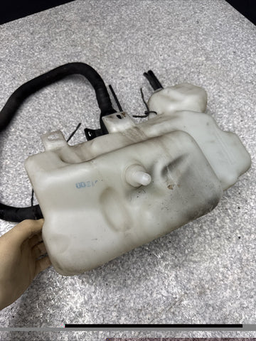 OEM 2001 BMW E39 530i M5 WASHER TANK WITH PUMPS 8364941 GENUINE