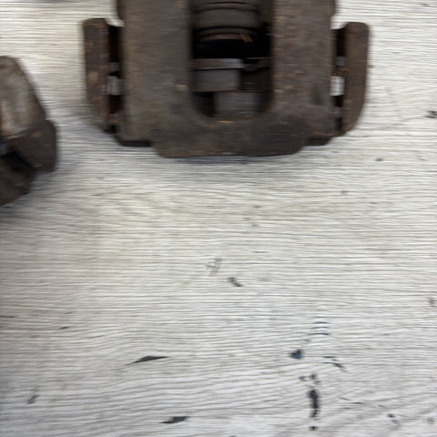 BMW E30 325e 318I 318IS 320I 325I Rear Brake Caliper Pair OEM