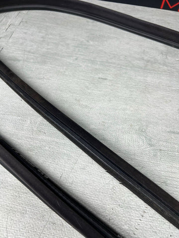01-06 BMW E46 M3 Rear Quarterpanel Quarter Panel Window Seals Black 51368252621