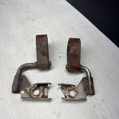 BMW E90 E92 E93 M3 08-13 Muffler Brackets Hanger Hangers 8041984