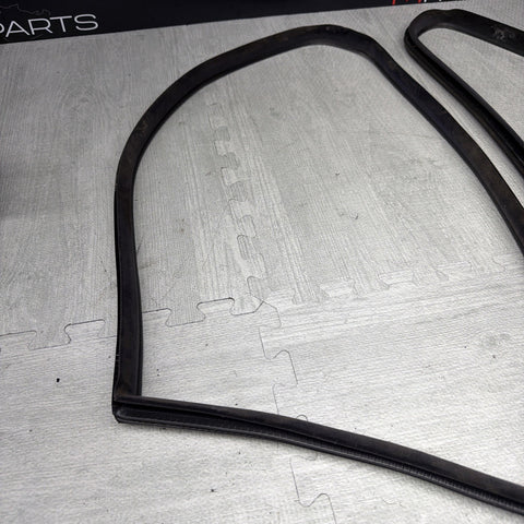 BMW 94-99 E36 M3 Coupe Panel Window Gaskets Seal Black Quarter Rear OEM