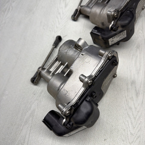 Complete Throttle Body Bodies Set BMW E90 E92 E93 M3 S65 4.0 V8 7838246