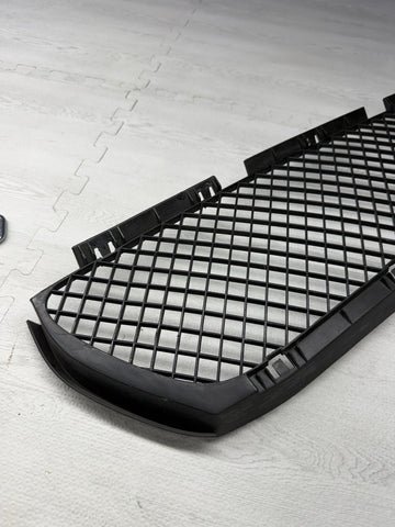Genuine 01-06 BMW E46 M3 Front Center Bumper Grille Cover Trim *Crack