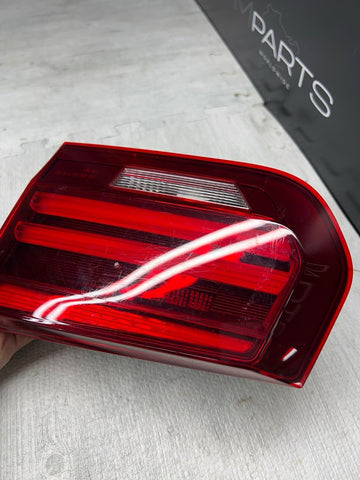 16-18 BMW F30 320 330 F80 M3 Sedan Right Rear Tail Light 8736912206 *Scratches*