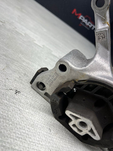 BMW OEM Transmission Bracket Bushing 8058631 22318058631 G87 M2 G80 M3 G82 M4