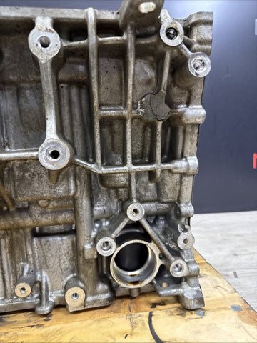 24-26 Ford Mustang 2.3L Engine Motor Bare Block 2k Miles