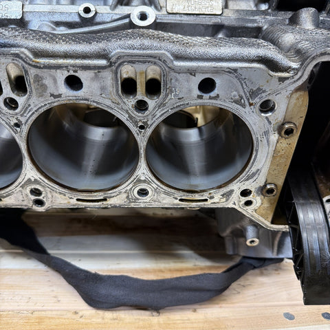 08-13 OEM BMW E90 E92 E93 M3 S65 Engine Motor Cylinder Block Bare