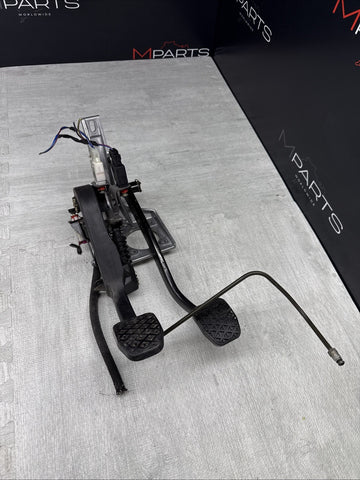98-02 BMW Z3M Z3 MANUAL CLUTCH & BRAKE PEDAL ASSEMBLY OEM 1164842