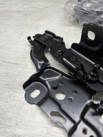 BMW 19-25 G20 G80 M3 330 430 HOOD HINGES 7450590 4100 8494432 OEM