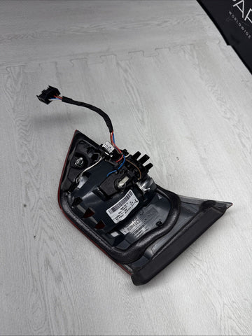 15-17 BMW F82 F83 M4 REAR LEFT DRIVER INNER TAIL LIGHT OEM 63217296101 7296101
