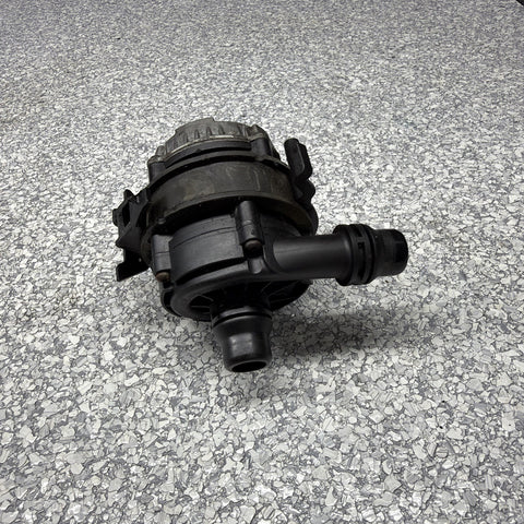 15-20 OEM BMW F22 F32 F82 F83 F87 Auxiliary Electric Water Pump B46 S55 Engine