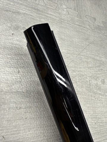 WINDOW BAY TRIM FRONT DOOR RIGHT SIDE SHAFT COVER OEM BMW G82 M4 7482750