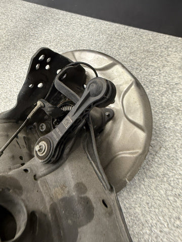 25-27 BMW F44 F74 228i Rear Left Driver Spindle Knuckle Wheel Hub AWD OEM