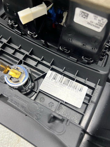 2012-2018 BMW F30 F80 F82 F83 M3 M4 REAR CENTER CONSOLE A/C AIR VENT OEM