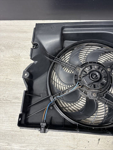 96-99 BMW Z3M M52 ENGINE COOLING PUSHER FAN MOTOR W SHROUD 8397474 OEM