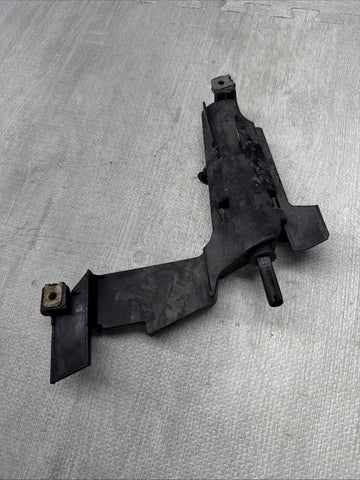 01-06 BMW E46 3-Series M3 Headlight Bracket Left + Nozzle Jet 1301073017