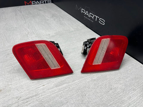 03-06 BMW E46 325 330 M3 Trunk Mounted Inner Tail lights Pair 6920705 6920706
