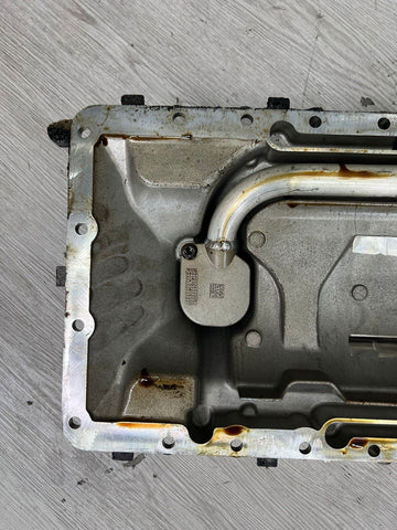 13-17 BMW F06 F10 F12 F13 M5 M6 S63 ENGINE UPPER OIL PAN FILTER HOUSING OEM