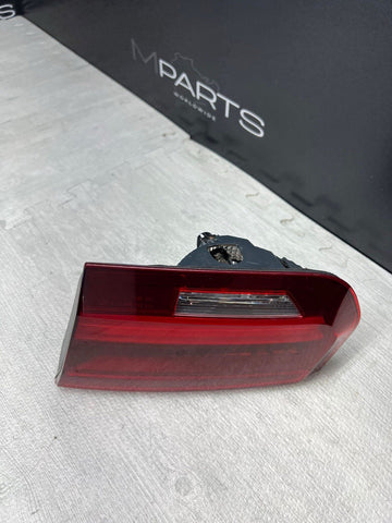 16-18 BMW F30 320 330 F80 M3 Sedan Right Rear Tail Light 8736912206 *Scratches*