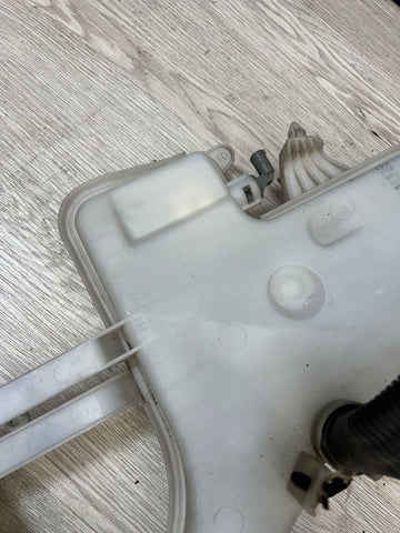 2008-2013 BMW E92 E93 M3 FRONT WINDSHILED WASHER FLUID RESERVOIR TANK OEM