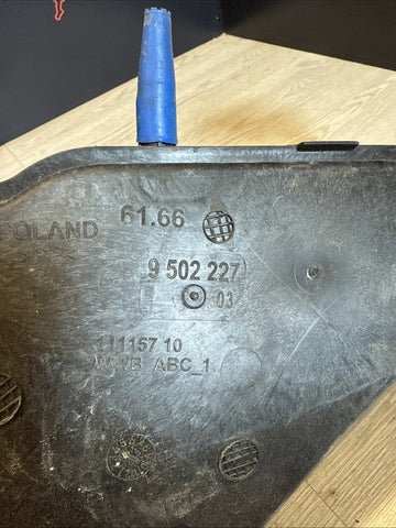 BMW 21-25 G80 M3 WINDSHIELD WASHER RESERVOIR TANK BOTTLE 9502227 OEM