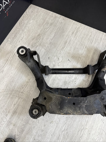 01-06 BMW E46 M3 REAR SUSPENSION SUBFRAME AXLE CARRIER CRADLE