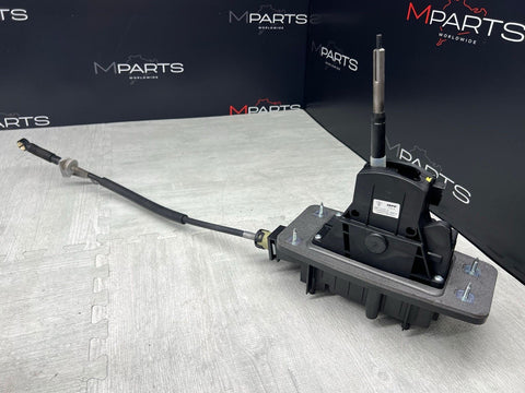 2015-2021 PORSCHE MACAN - Automatic Shift / Shifter Assembly 95B713041C