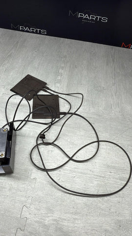 2001–2003 BMW 5 Series E39 X5 E53 Telematics Module w/ Antenna OEM 84110143273