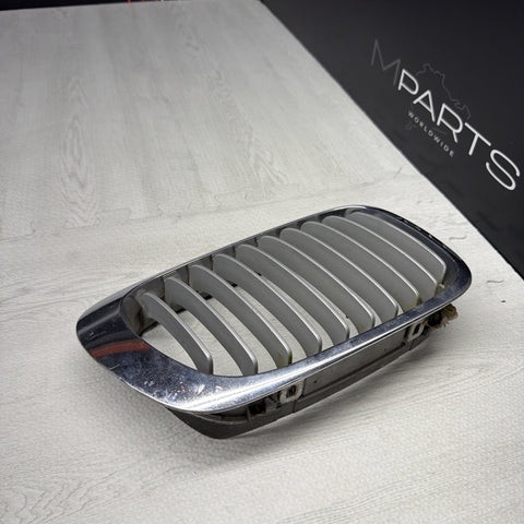 BMW E46 M3 01-06 Hood Grille Chrome OEM Right Passenger 8208668 *Broken Tabs
