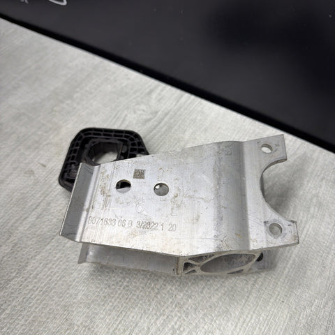 BMW M2 M3 M4 G87 G80 G82 G83 21-25 Front Left Radiator Support Bracket