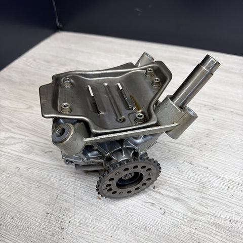 BMW F01 F10 F12 E70 550 650 750 X5 X6 N63 S63 Engine Motor Oil Pump Assmbly OEM