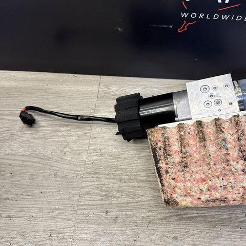 07-13 OEM BMW E93 M3 328 335 Convertible Hardtop Roof Pump Hydraulic Motor Unit