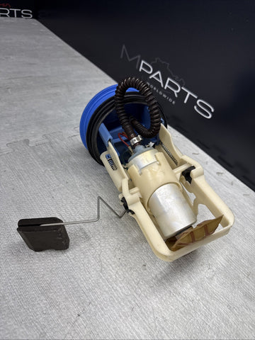 01-06 BMW E46 M3 S54 Engine Main Right Fuel Pump