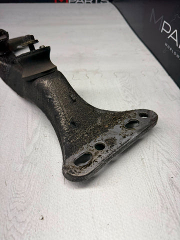 BMW E36 Z3M Z3 M M3 328I Manual Transmission Gearbox Cross Member Mount Bracket