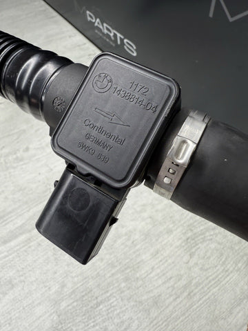 08-13 OEM BMW E90 E92 E93 M3 S65 Intake Secondary Air Pump Suction Hose + Sensor