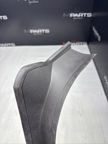 BMW 21-26 G82 G83 RIGHT PASSENGER TRUNK TRIM COVER DRIP SEAL CHANNEL BLACK