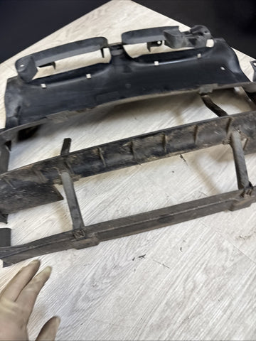 Genuine BMW 3 Series E46 M3 Front Air Duct Radiator Grille 7893351 *Notes*