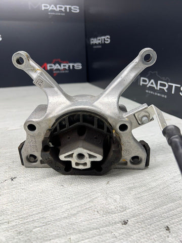 BMW OEM Transmission Bracket Bushing 8058631 22318058631 G87 M2 G80 M3 G82 M4