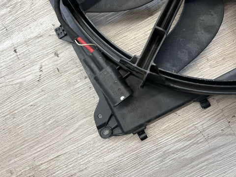 08-13 BMW E90 E92 E93 M3 S65 Engine Radiator Cooling Electric Fan *Housing Crack