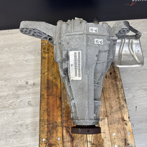 PORSCHE MACAN 16-18 REAR AXLE 2.0L DIFFERENTIAL 95B525015K OEM 30k + CLOCKSPRING