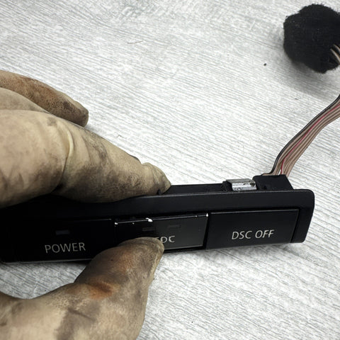 BMW E90 E92 E93 M3 Centre Console Panel Power Off Switch 7841135 *Broken Button*