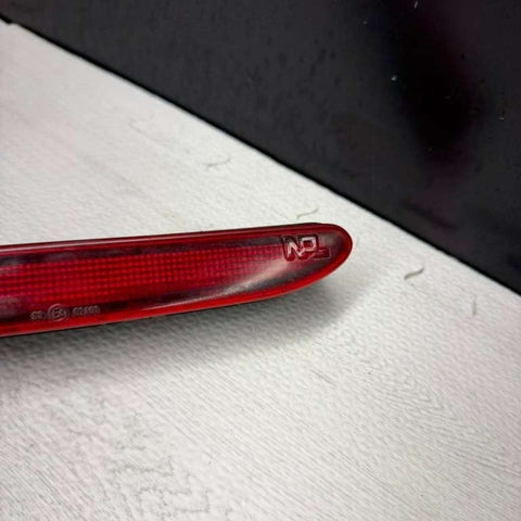 97-99 BMW Z3 ROADSTER CENTER TRUNK THIRD BRAKE TAIL LIGHT LAMP